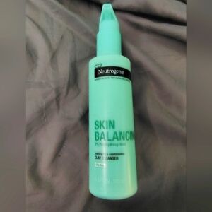 Neutrogena Skin Balancing Clay Cleanser